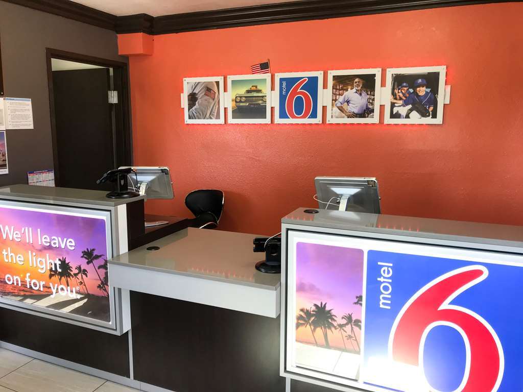 Motel 6-Modesto, Ca - Downtown Interiér fotografie